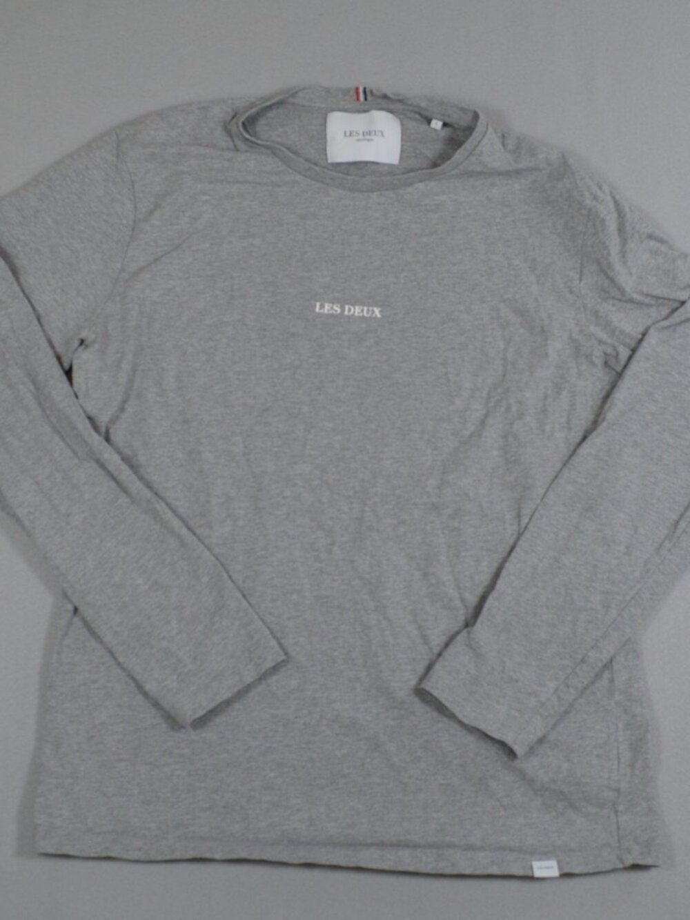 π€ Les Deux Long Sleeve T Shirt Gray Logo Minimalist Cotton Large - Picture 5 of 12
